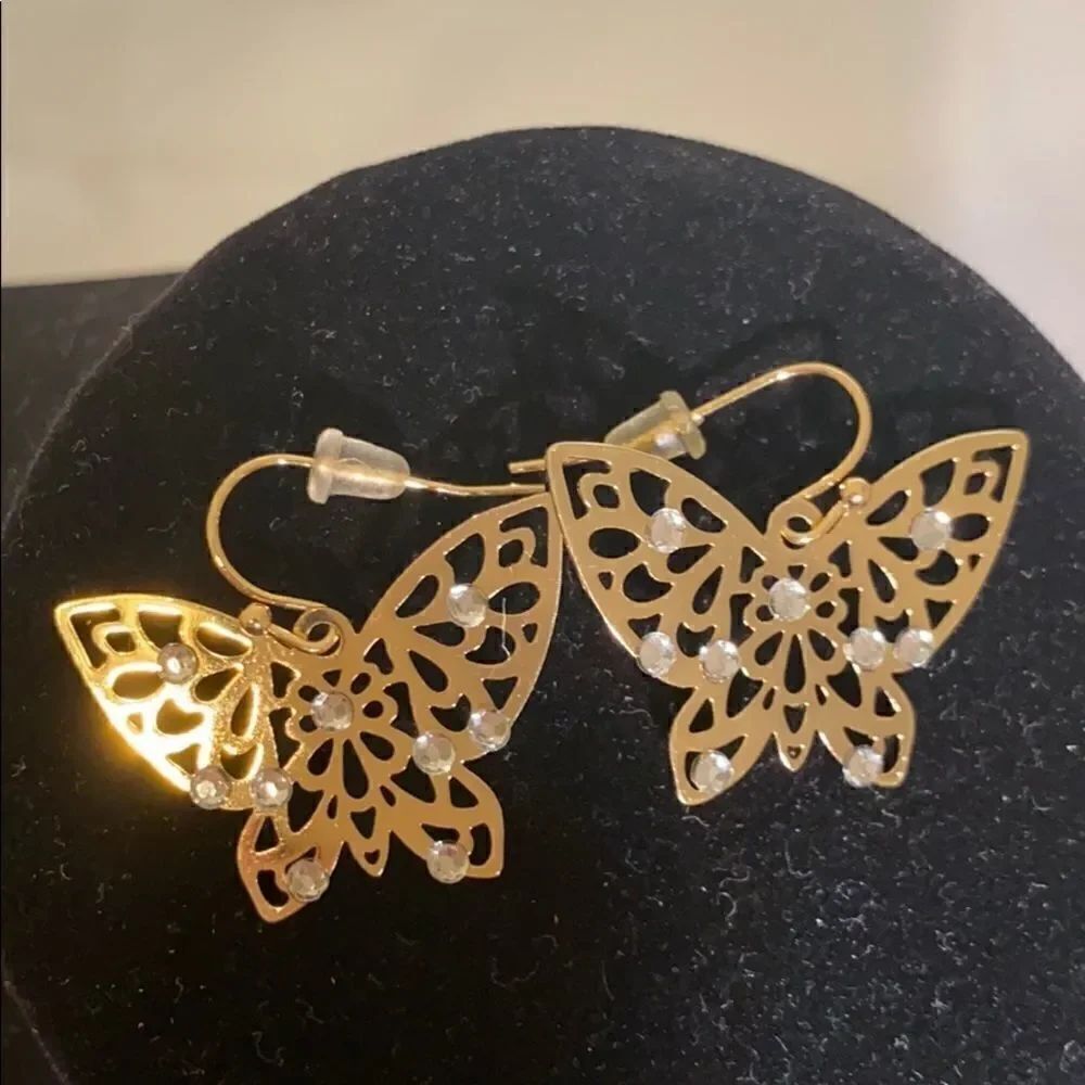 Butterfly dangle earrings  - Picture 2 of 8